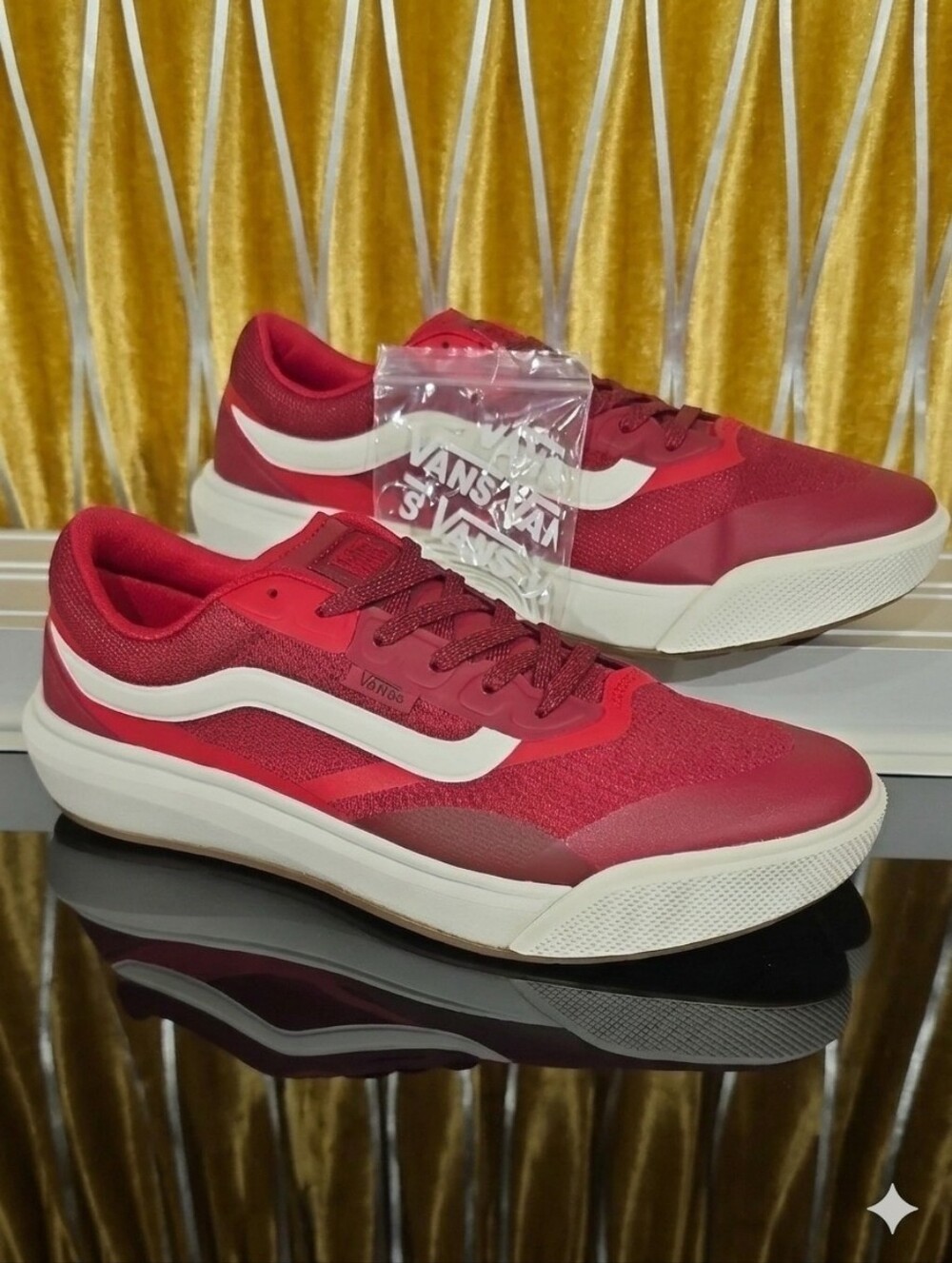 Vans Ultrarange 2.0 RW Red Marshmallow Men’s 10.5 Women’s 12